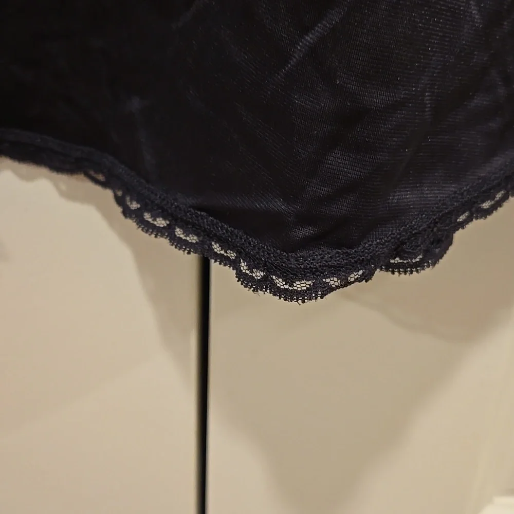 ❤️NWOT Vanity Fair Classic Black A-Line Half-Slip 2X - Picture 6 of 11